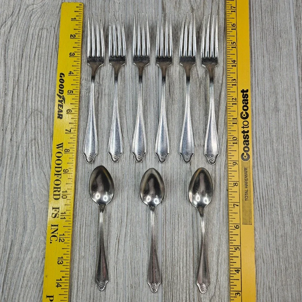 Oneida Georgian 1912 Silverplate Forks Spoons Flatware Set‎ 9 Pieces Vintage